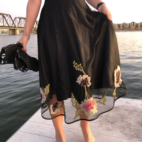 Black handcrafted prom/ special occasion dress - Picture 2 of 2